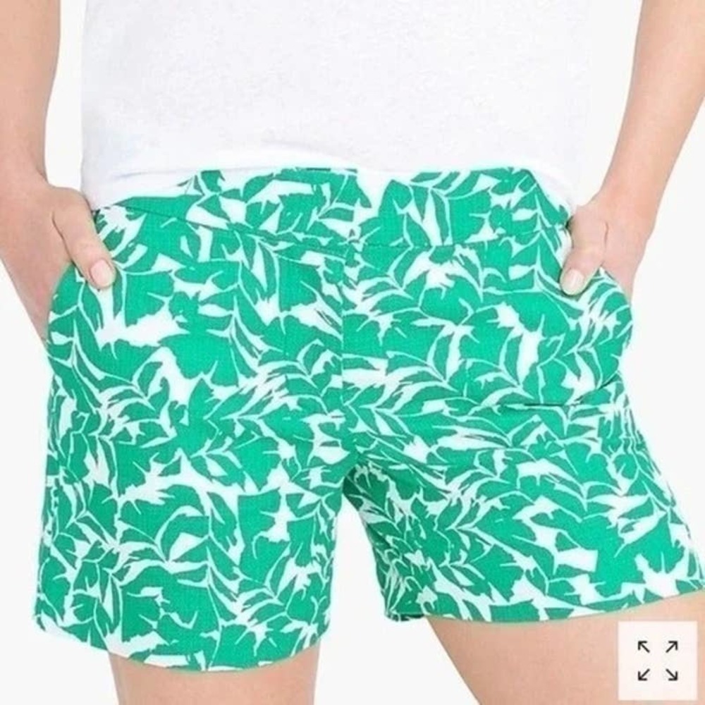 J. Crew Women Sz 0 Green White Leaf Tropical Print Shorts Preppy Boho Summer - Picture 1 of 8
